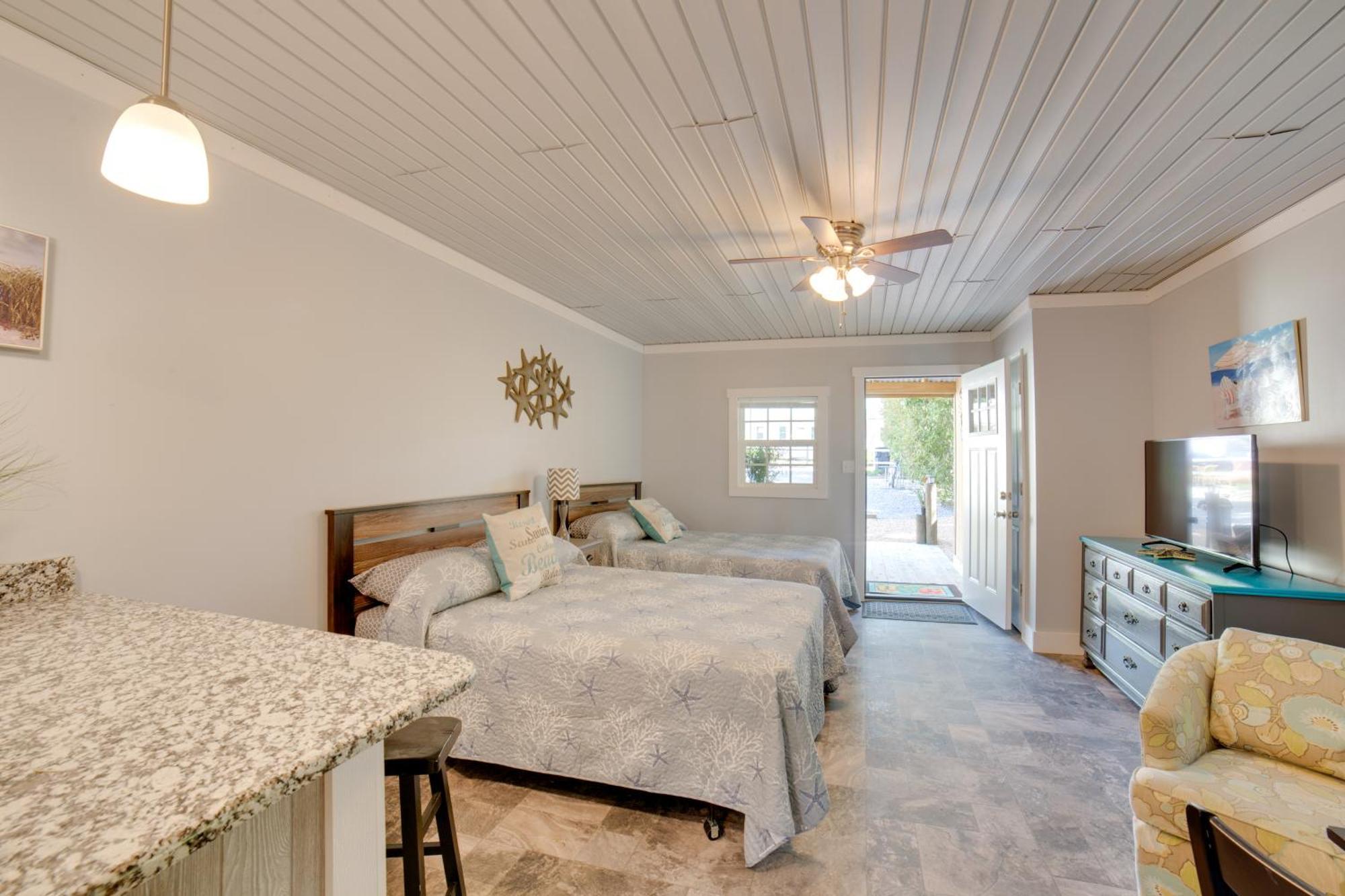 Ocean Isle Beach Studio With Patio - 1 Mi To Pier! Kültér fotó